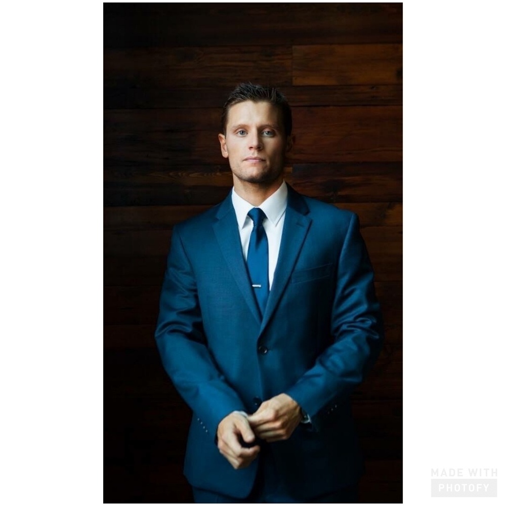 Tommy Hilfiger Suit